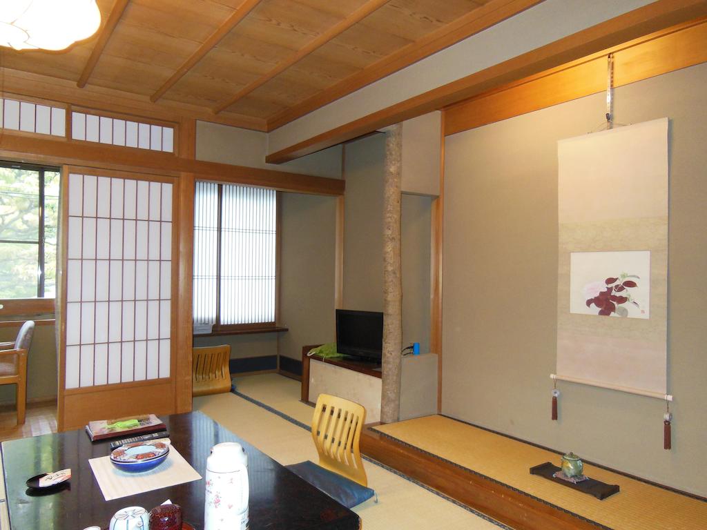 TSUTAYA RYOKAN 7/16