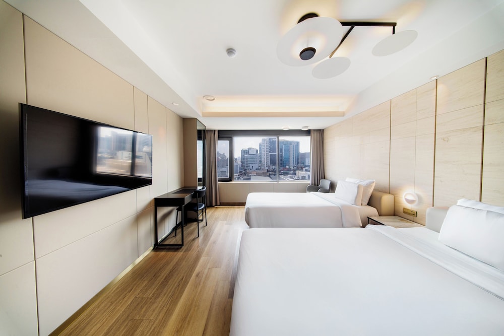 ELIENA Hotel 21/63
