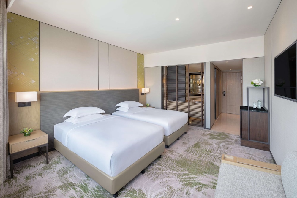 PREMIUM, TWIN BEDS, RIVER VIEW