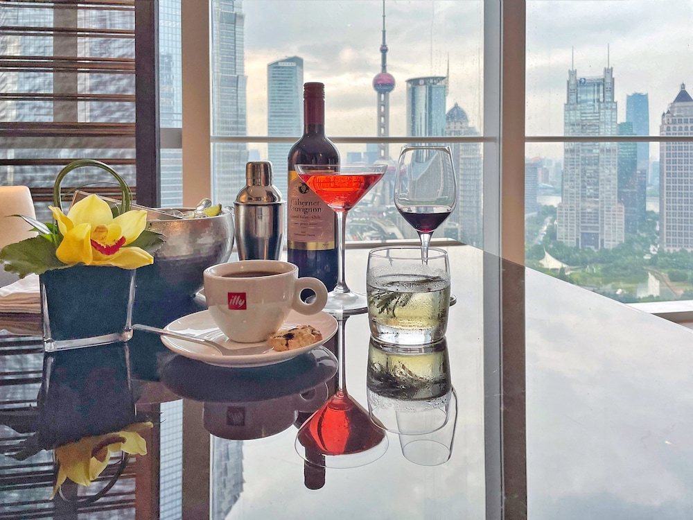 Regent Pudong Shanghai 26/84
