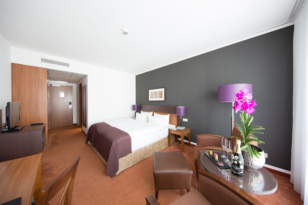 Dorint Hotel Am Dom Erfurt 11/50