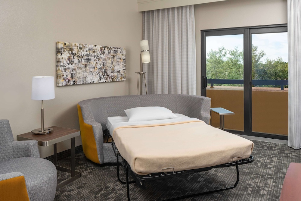 Sonesta Select Miami Lakes 14/42