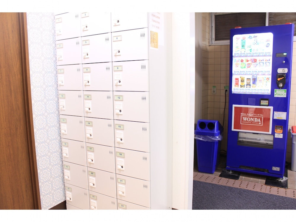 T K Hostel Kobe Sannomiya East 4/37
