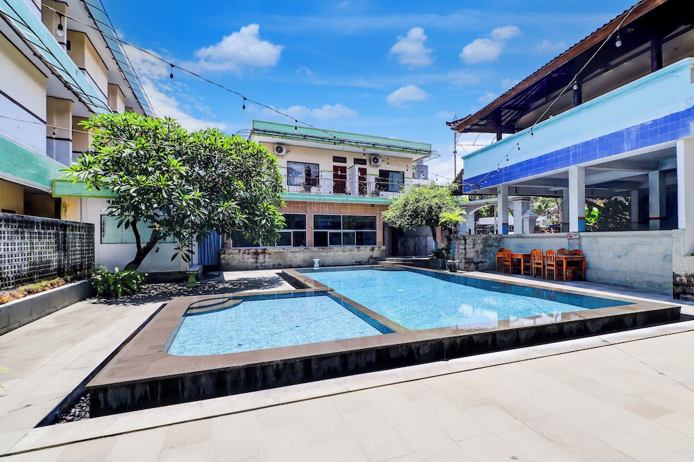 Townhouse Oak Legian Near Legian Beach Formerly Sayang Maha Merta 63/69