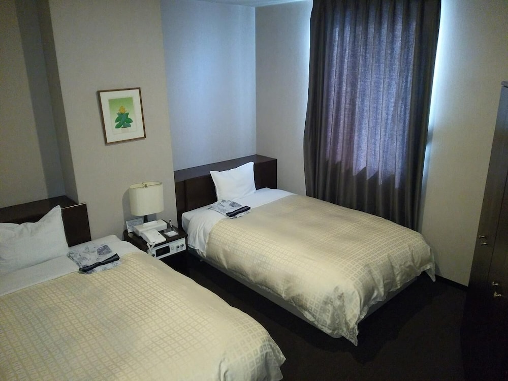 Hirosaki Grand Hotel 7/29