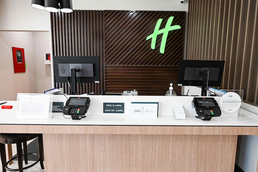 Holiday Inn Toledo-Maumee(I-80/90) 50/58