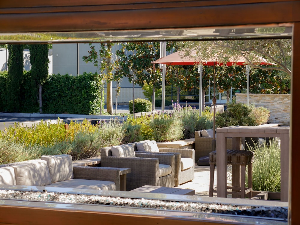 The Nest Palo Alto 9/48