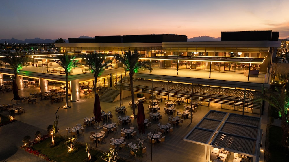 Rixos Premium Magawish Bay View in HURGHADA