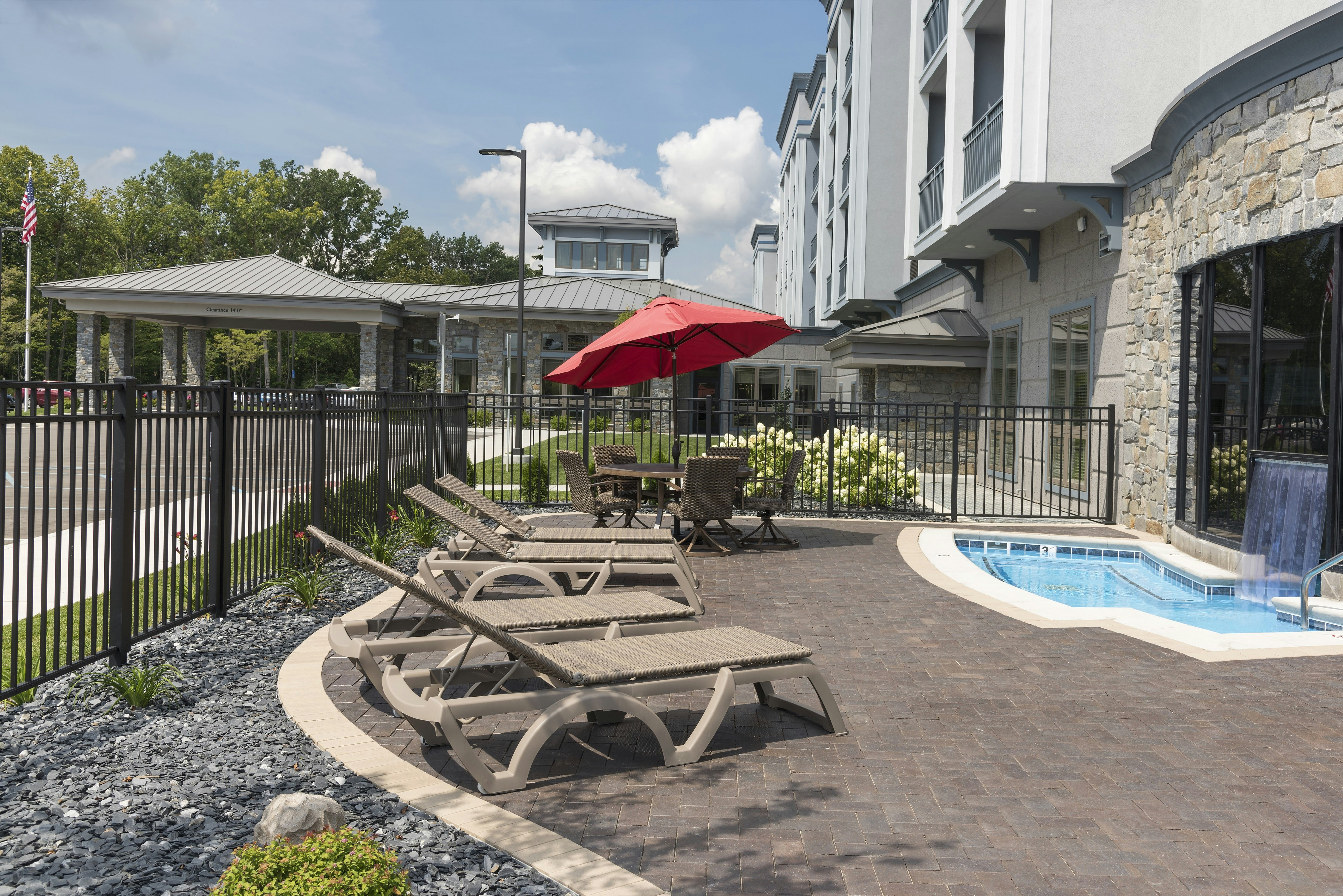Hilton Garden Inn Grand Rapids East 13/15