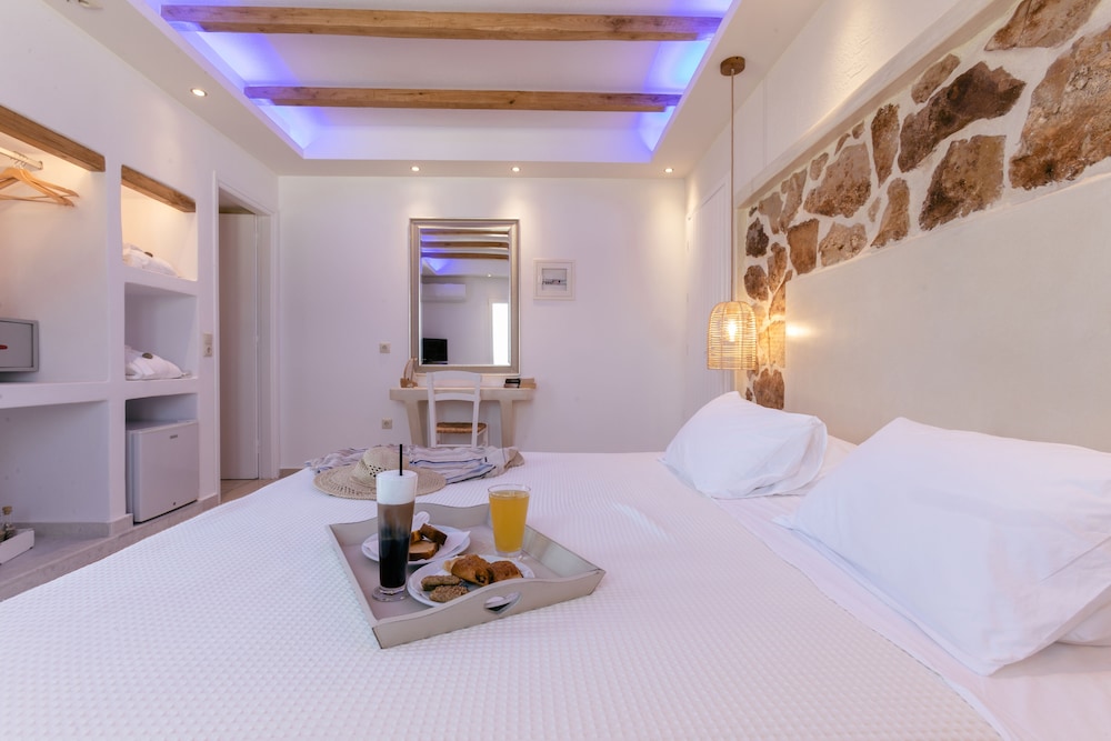 Mikri Vigla Hotel 6/45