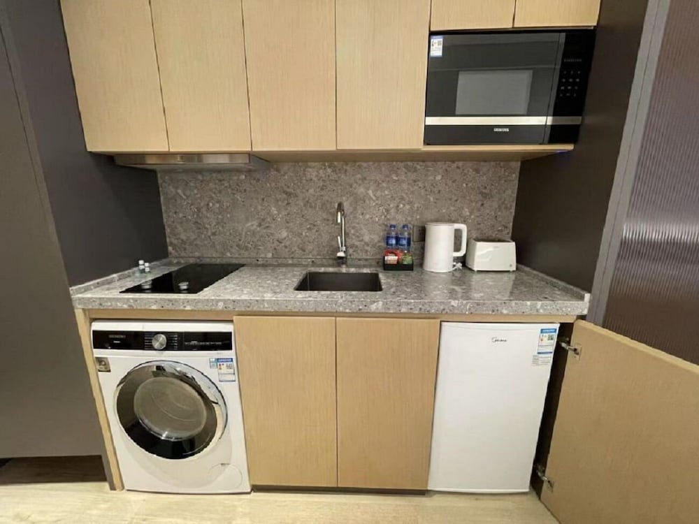 base-Sanlitun Serviced Apartment 38/51