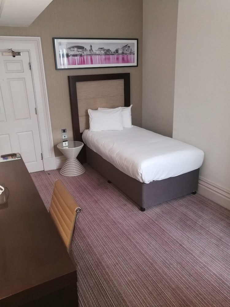 Leonardo Hotel Cardiff 15/81