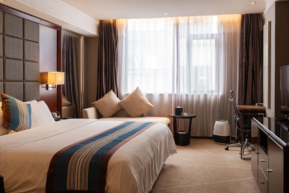 Ramada by Wyndham Pingtan Hotel 10/22