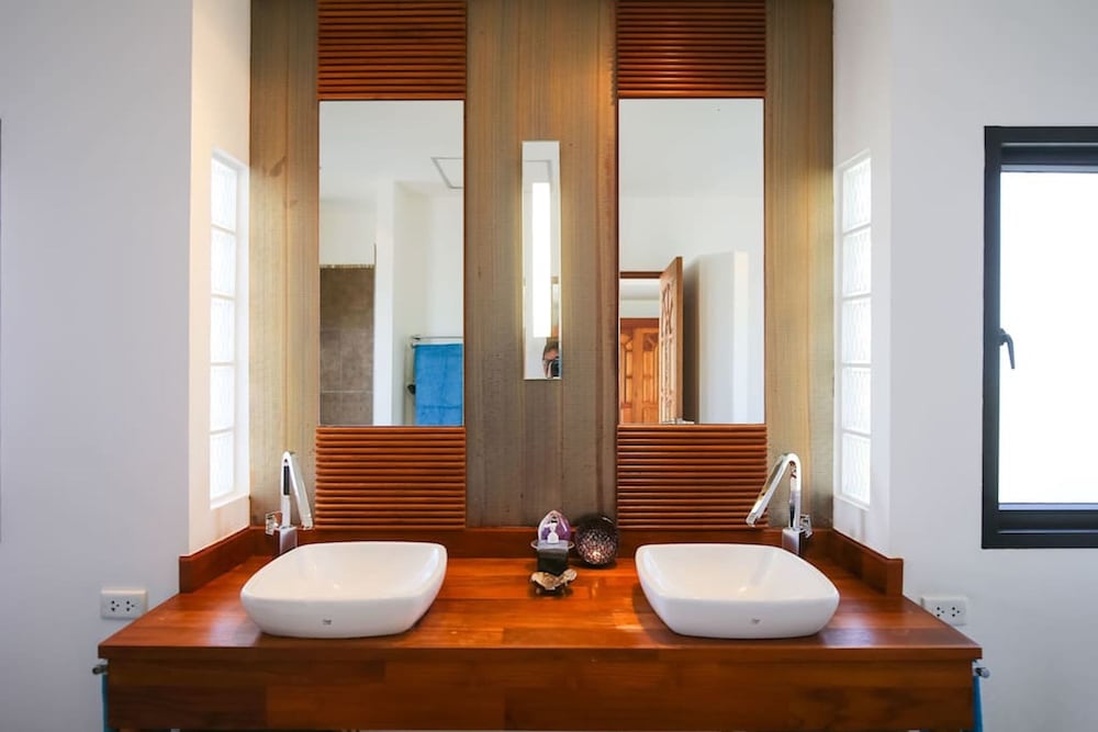 4 Bedroom Sea View Villa Suay Paap 36/40