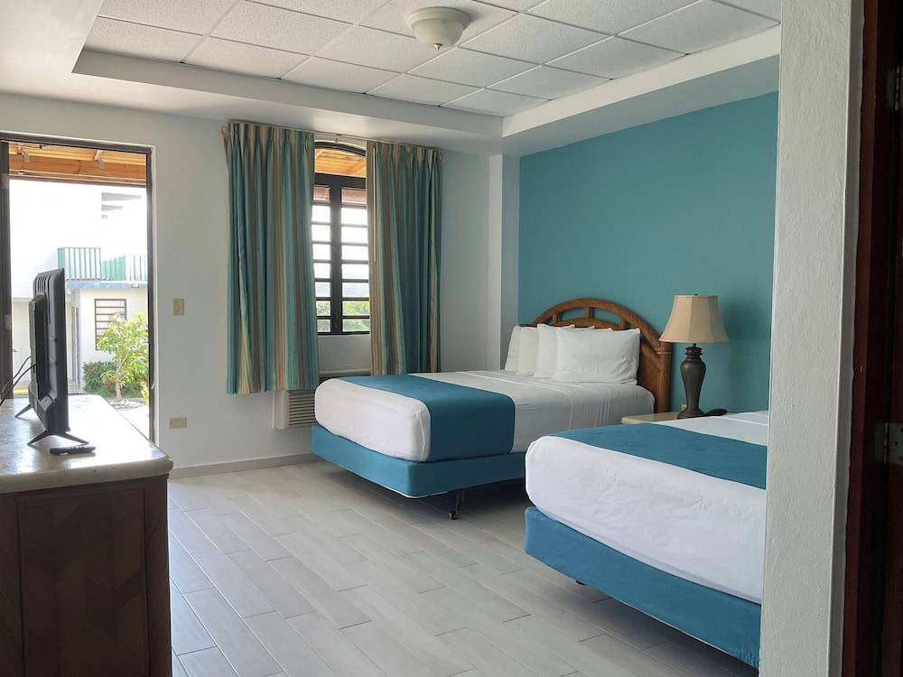 Fajardo Inn 9/50