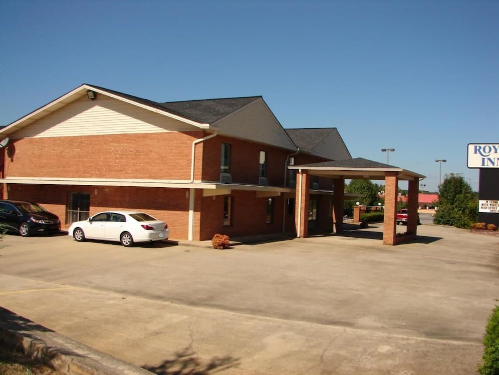 Royal Inn 5/53