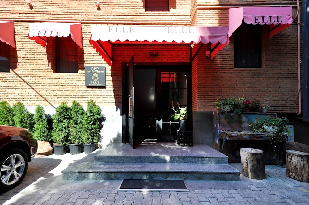 Elle Boutique Hotel 60/69
