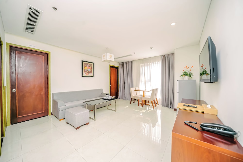 Gemma Hotel 36/63