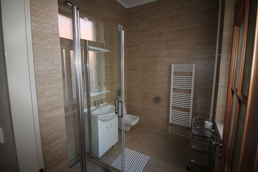 Hotel City Bell 26/29