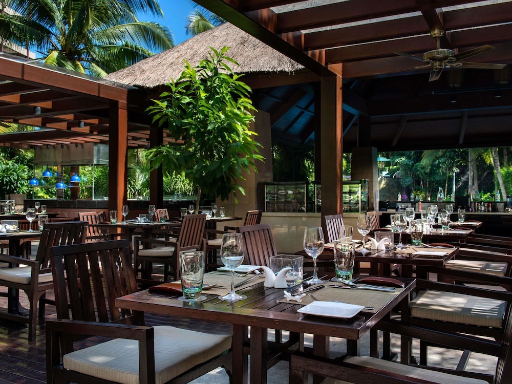 Pullman Oceanview Sanya Bay Resort and Spa 57/76