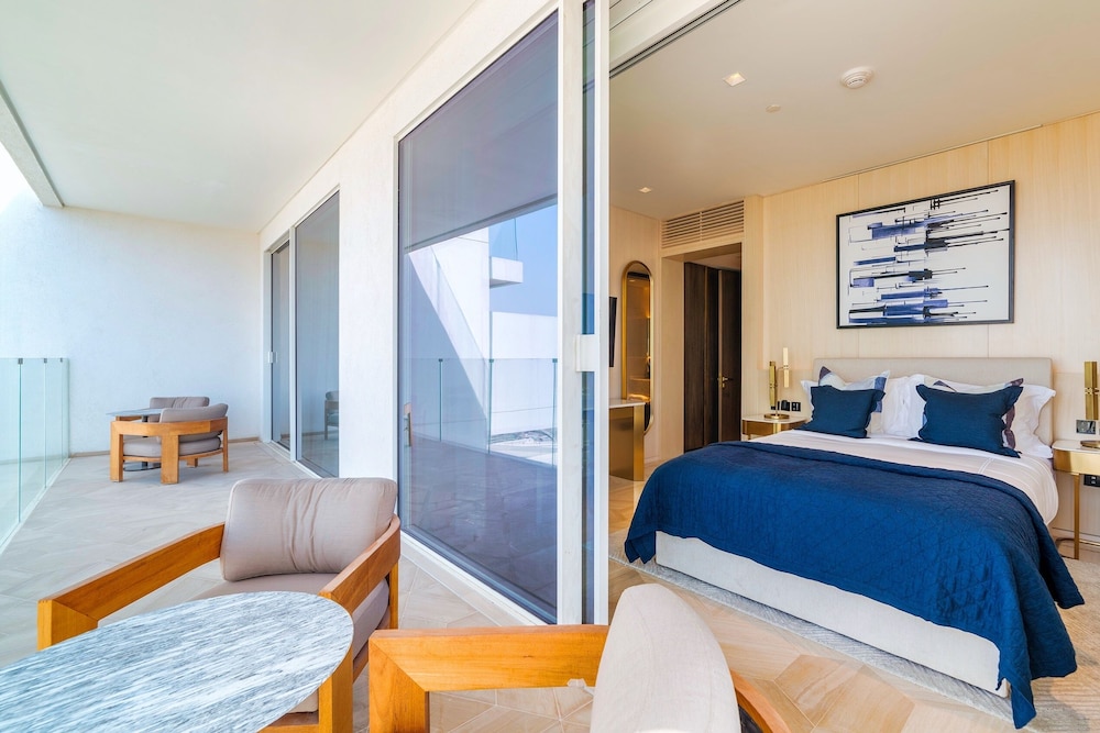 4 BEDROOMS, DUPLEX, PENTHOUSE, WITH POOL