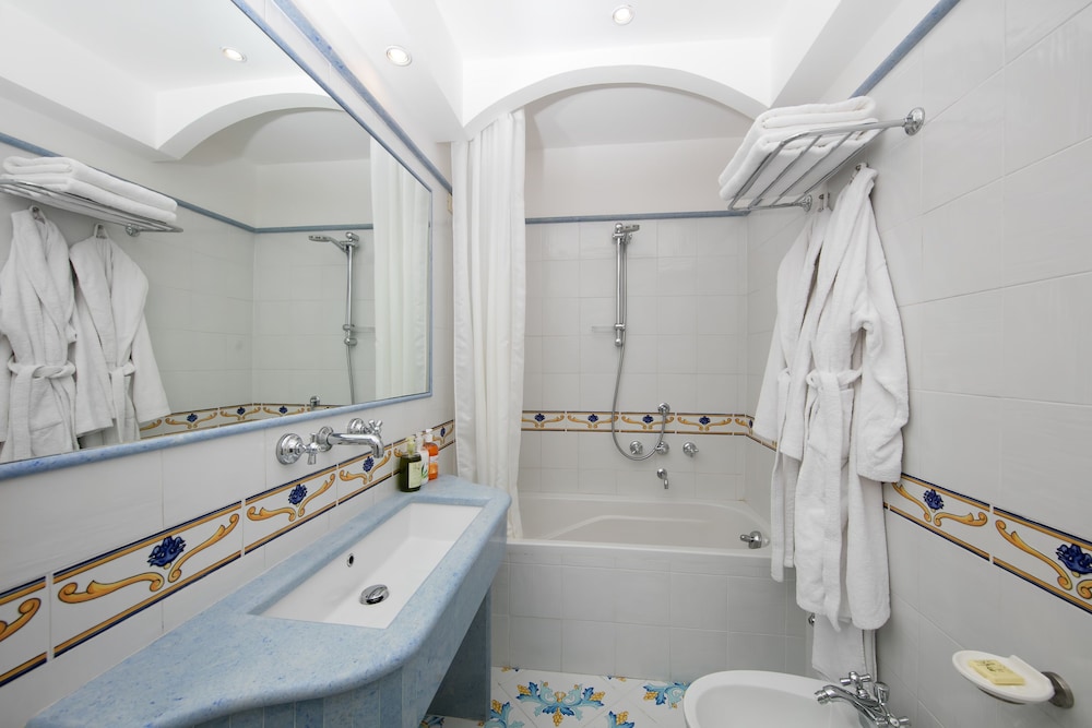 Hotel Syrene Capri 22/69