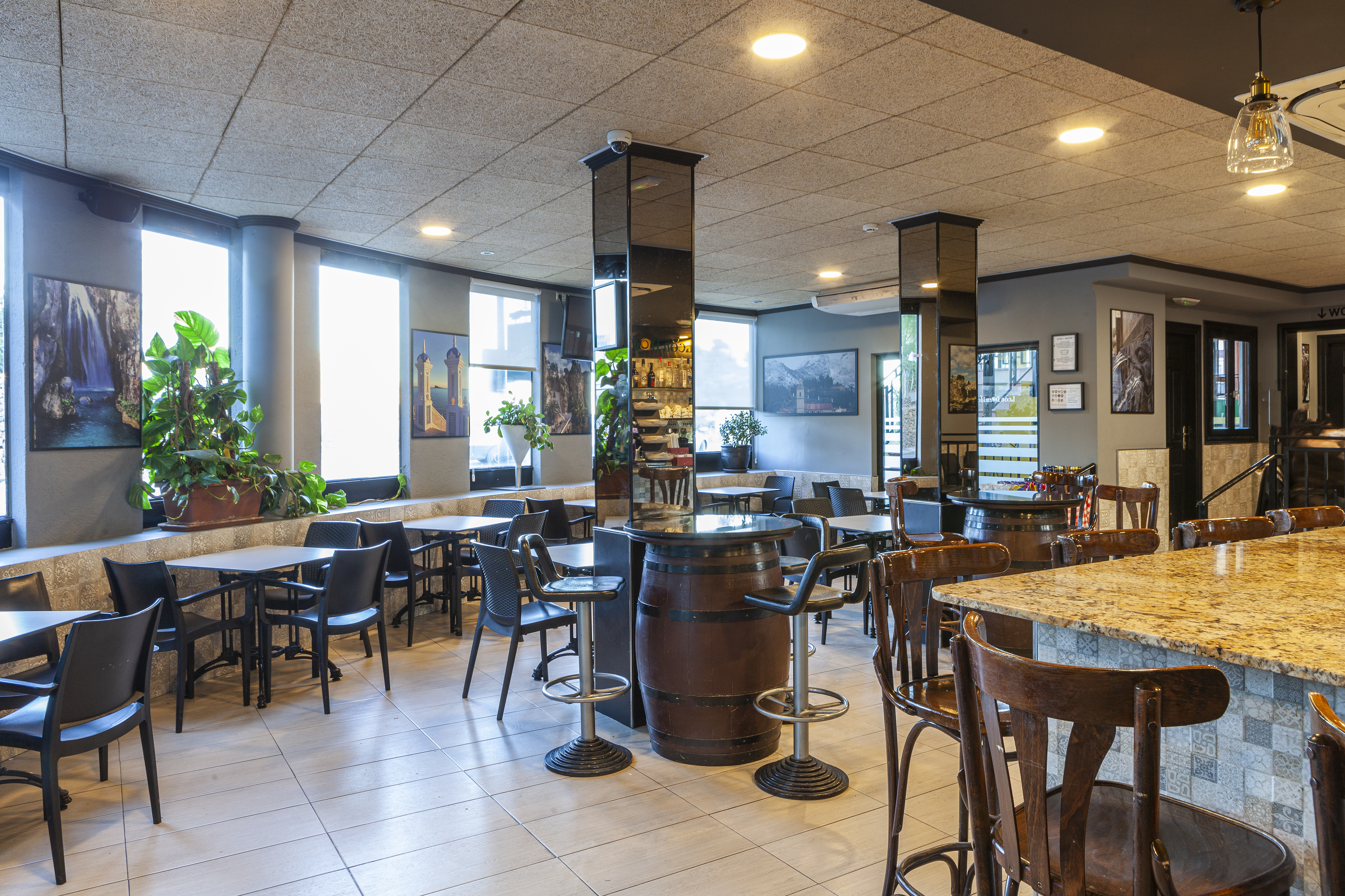 Hostal Leon Dormido 56/61