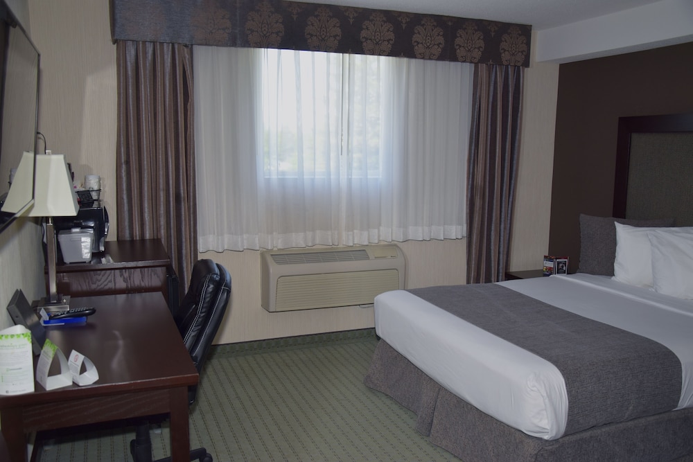 Coast Lethbridge Hotel and Conference Centre 11/50