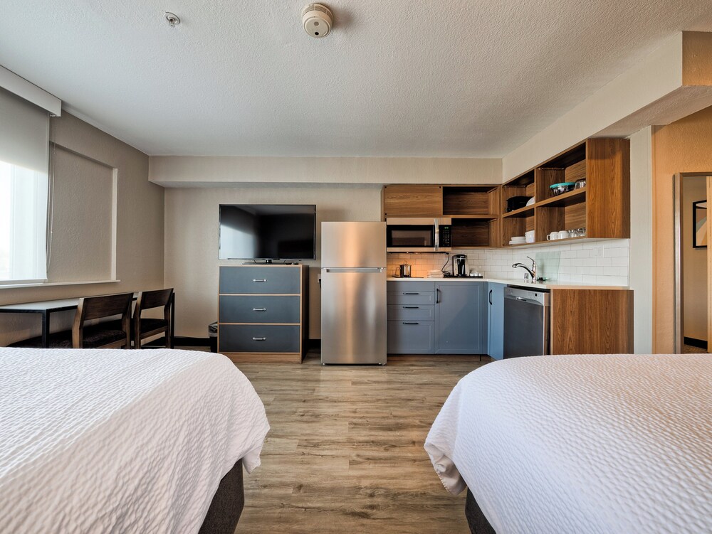 Candlewood Suites Tacoma Mall by IHG 13/57