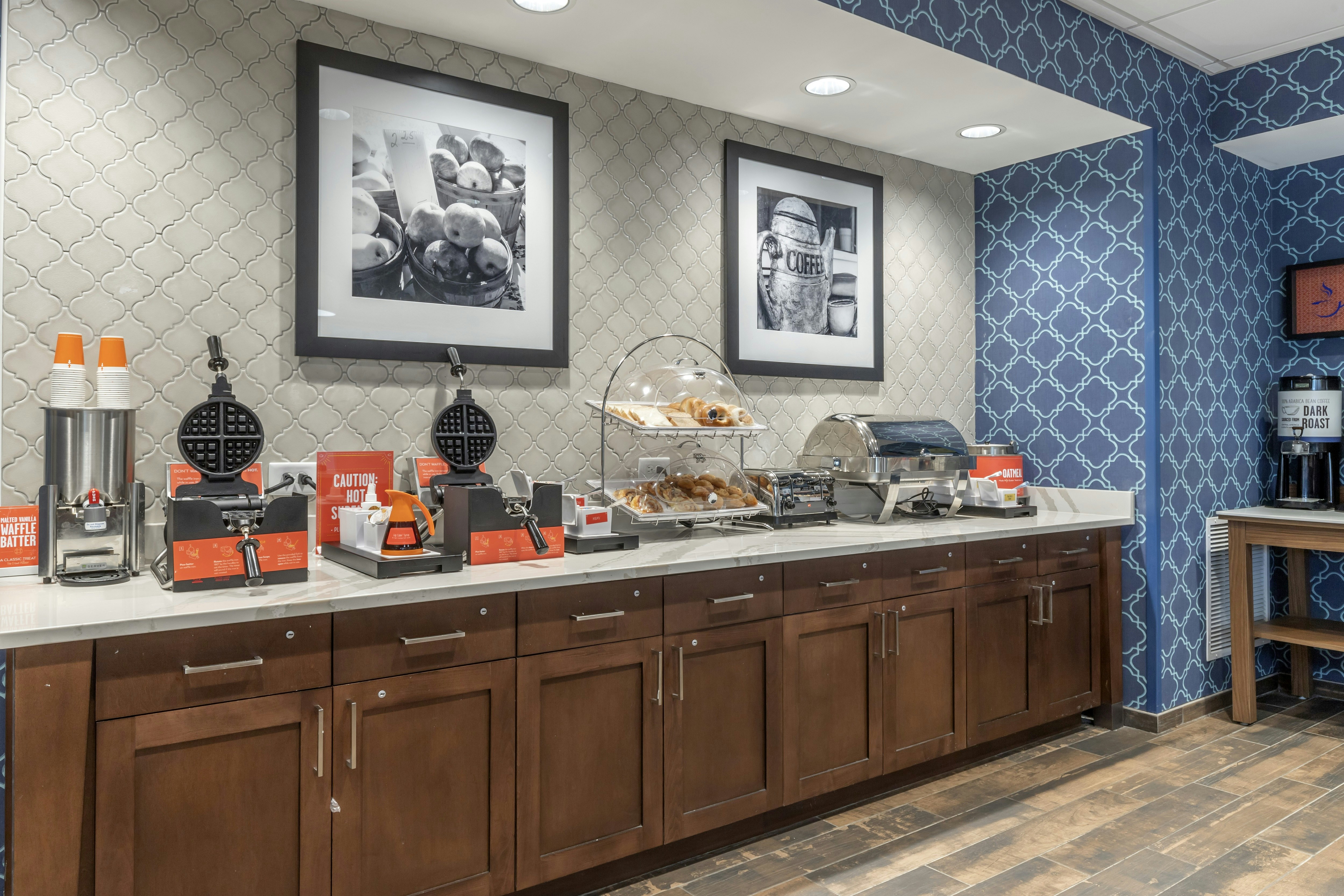 Hampton Inn Camden Sc 11/53