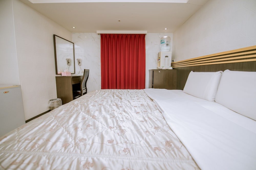 CLASSIC, DOUBLE OR TWIN BED