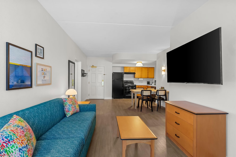 Sonesta ES Suites Goodyear 30/58