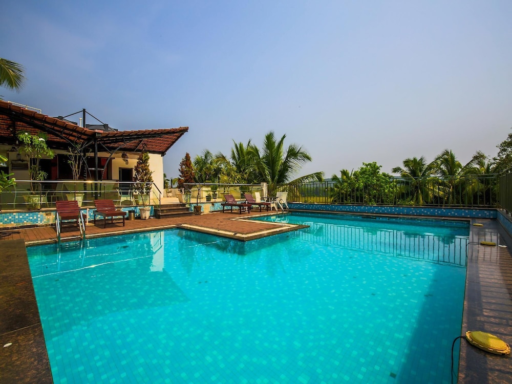 Oyo Premium Anjuna Flea Market Road 4/50