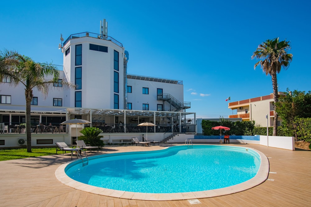 Tichos Greenblu Hotel in CASTELLANETA