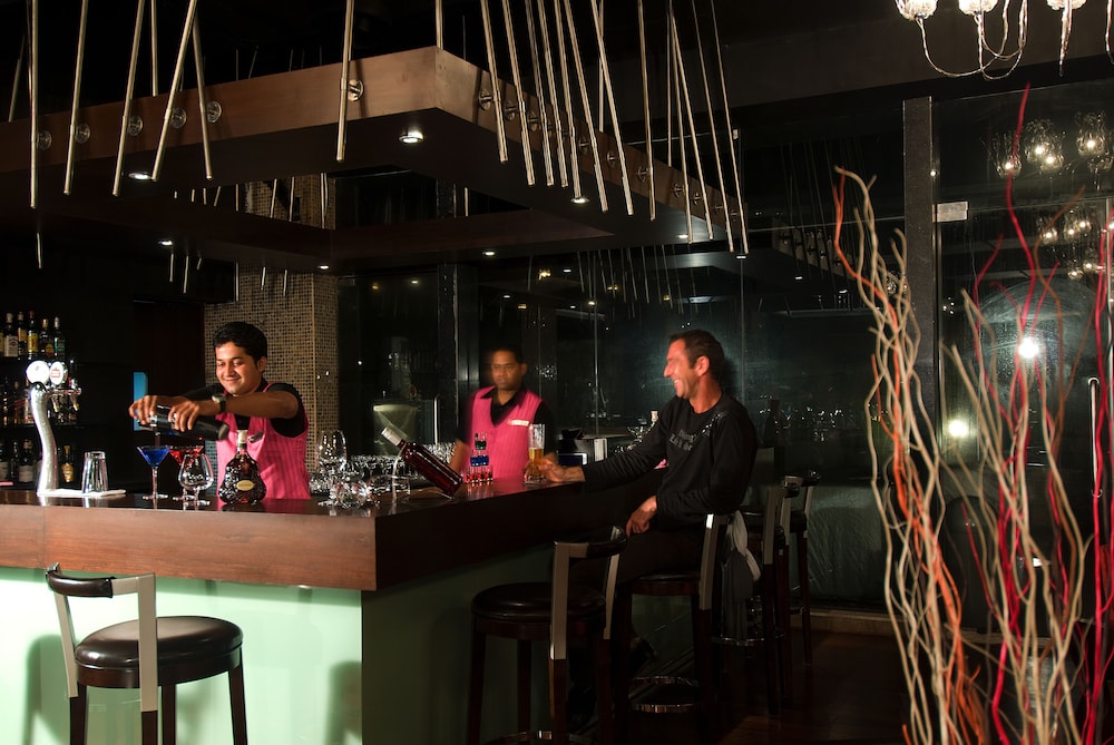 Novotel Mumbai Juhu Beach 62/69