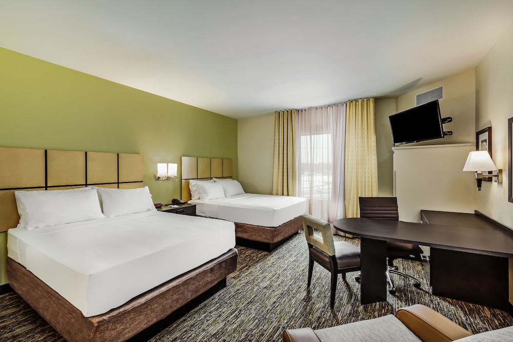 CANDLEWOOD SUITES LENEXA - OVERLAND PARK AREA 16/69