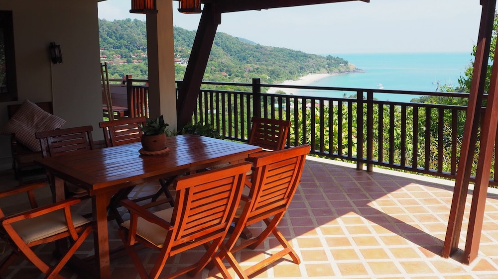 Baan Kantiang See Villa Resort 32/50