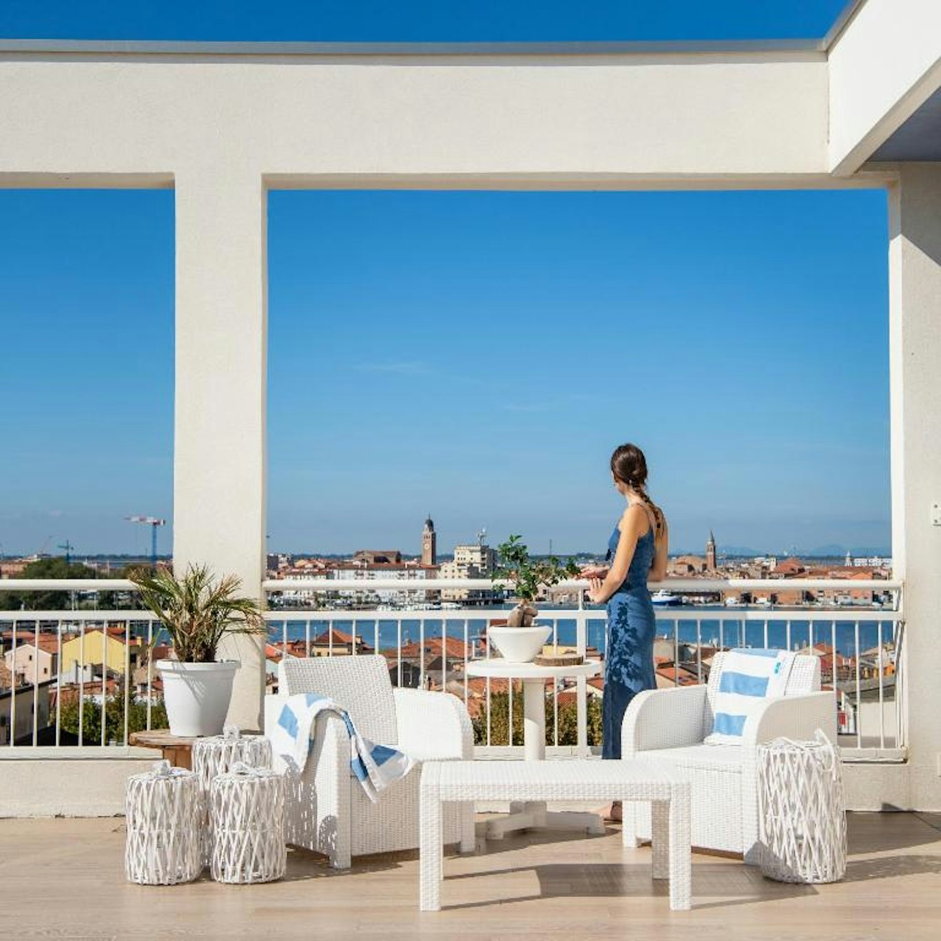 Hotel Mediterraneo 34/37
