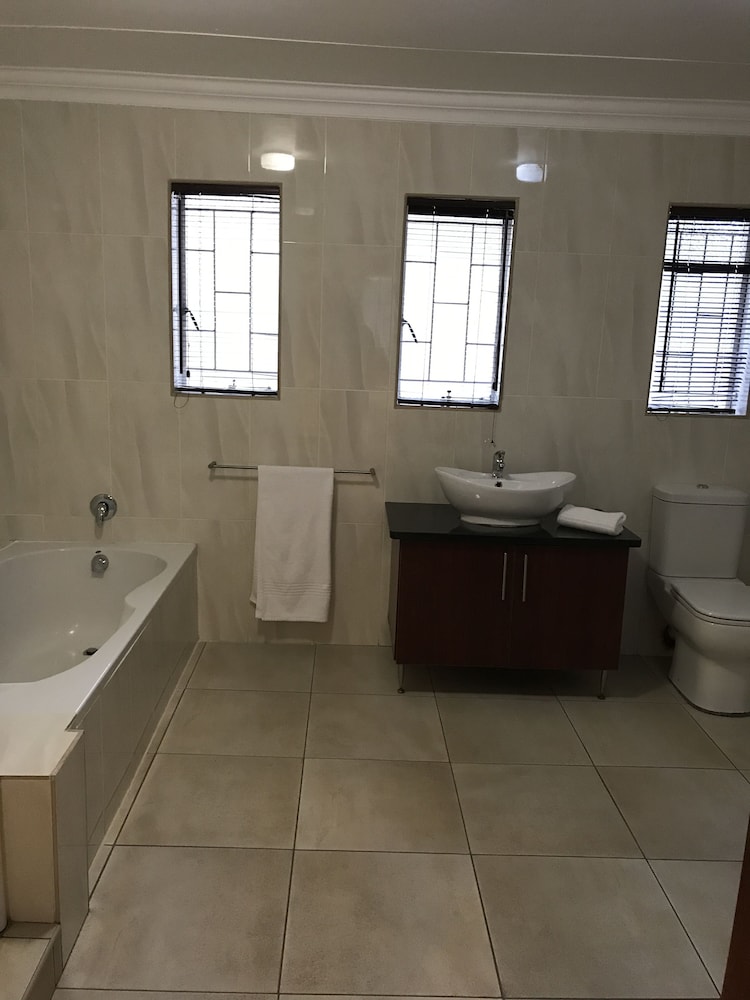 Global Village Guest House 26/26
