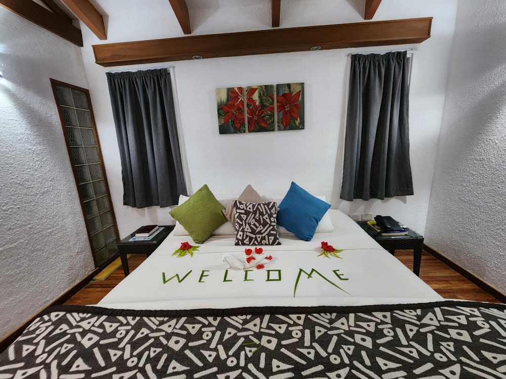 First Landing Beach Resort and Villas 16/50
