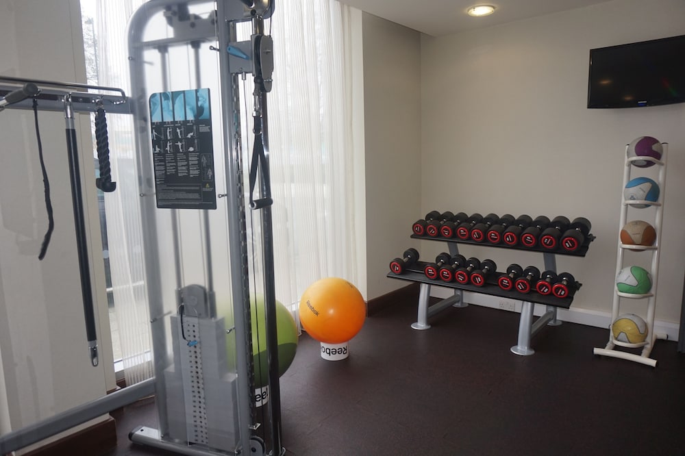 HAMPTON BY HILTON LONDON LUTON AIRPORT 24/50