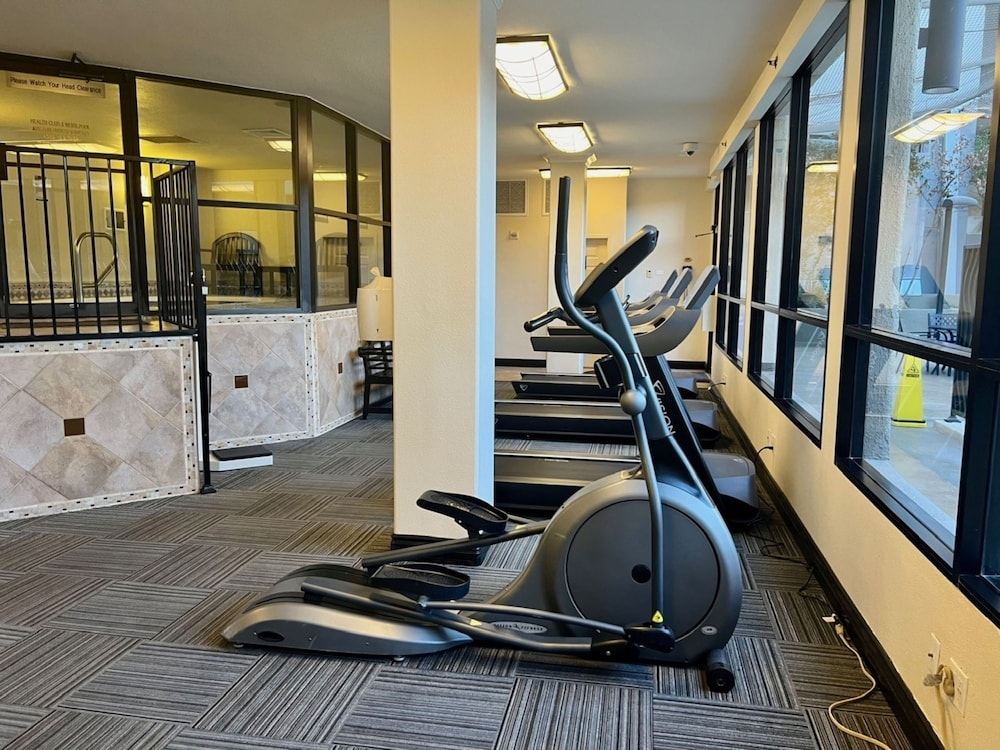 Jockey Resort Suites Center Strip 47/73