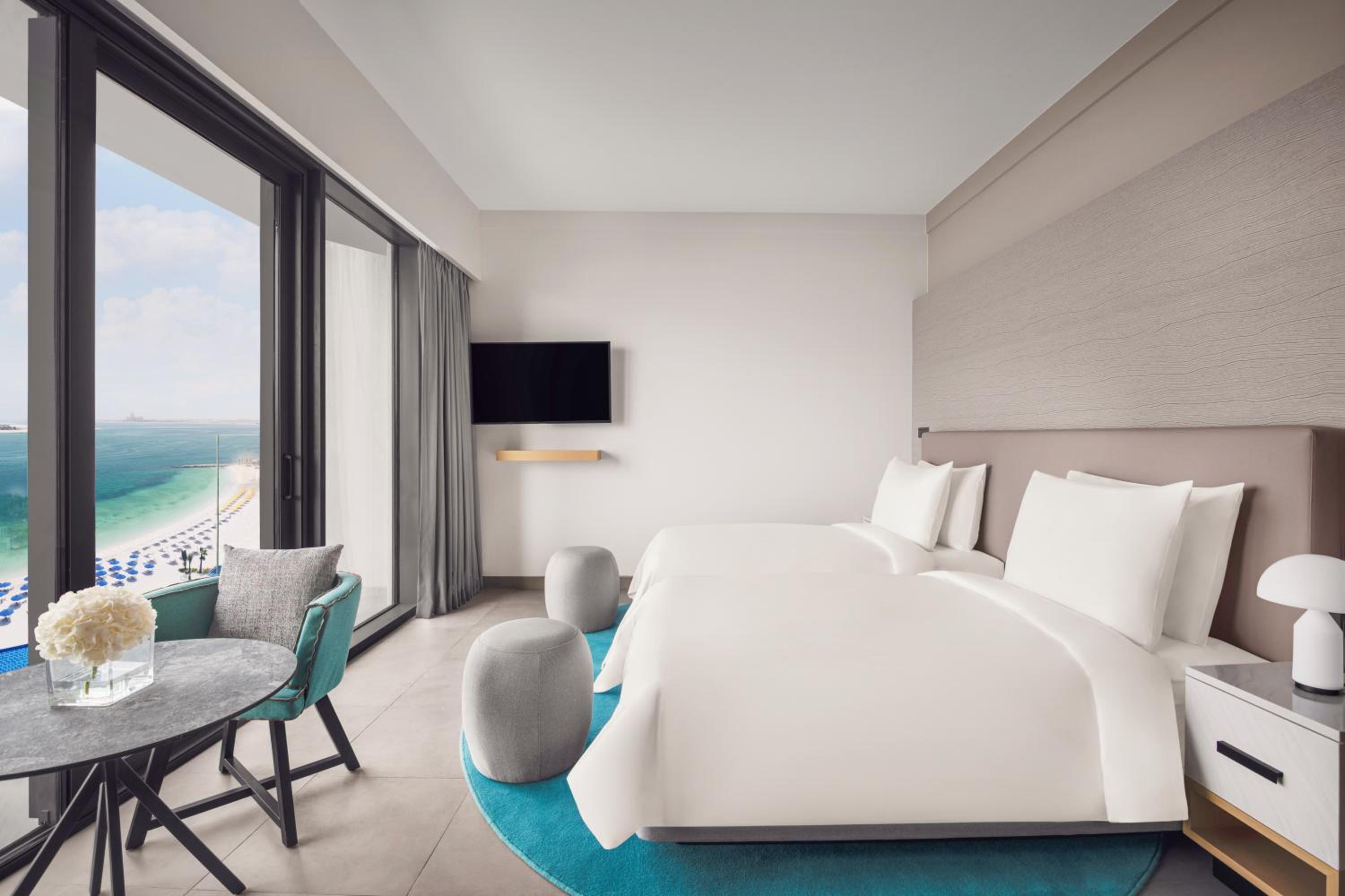Premium, Single Bed, Beach and Pool View