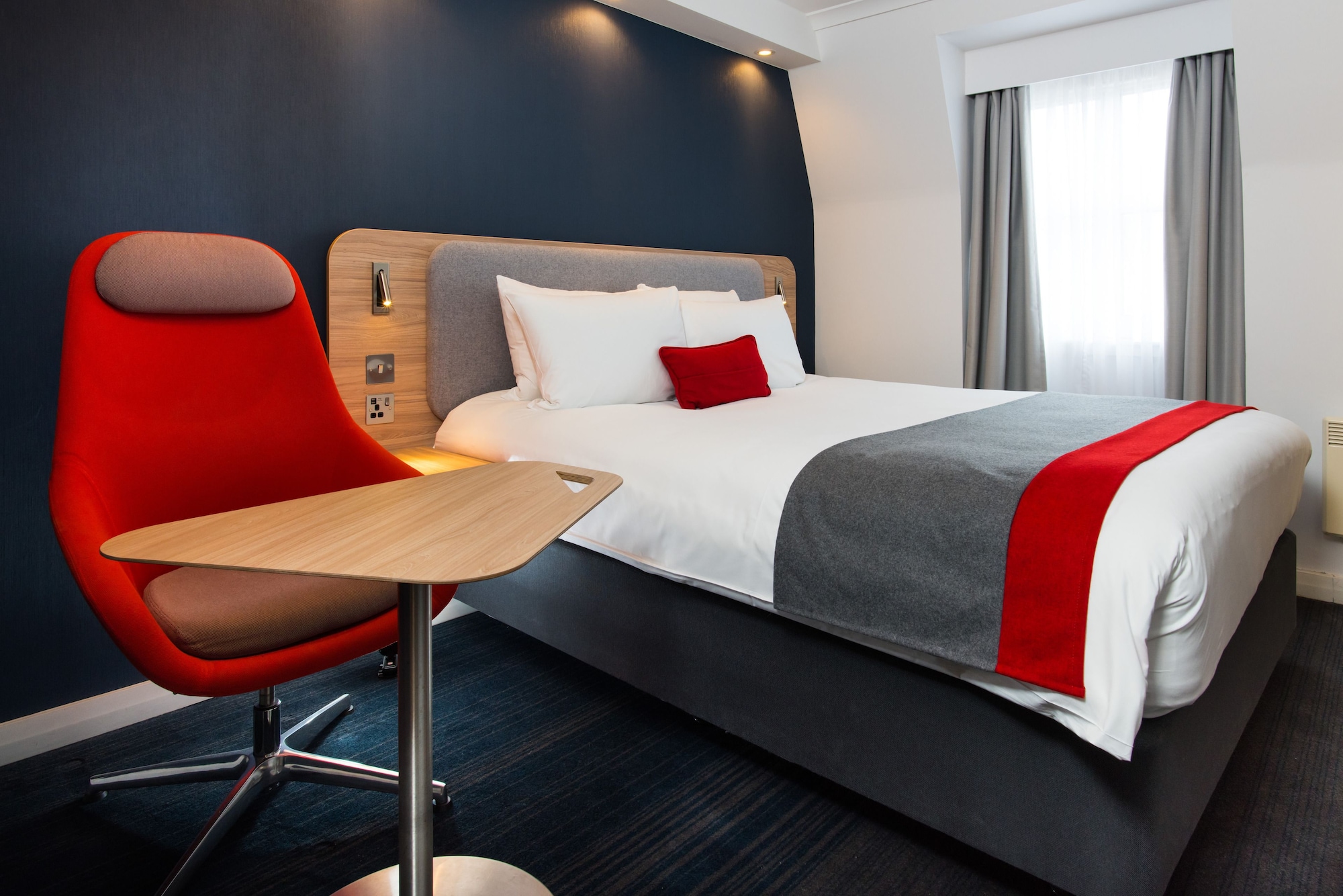 STANDARD, DOUBLE BED
