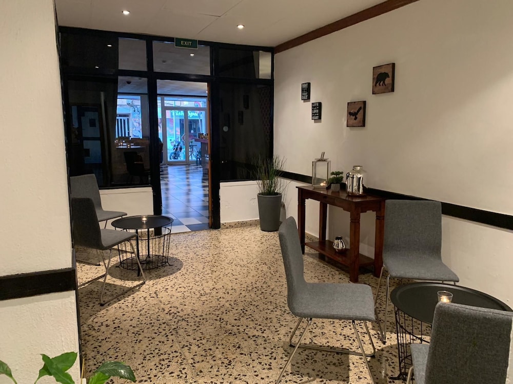 The Hostal Tierramar 19/27