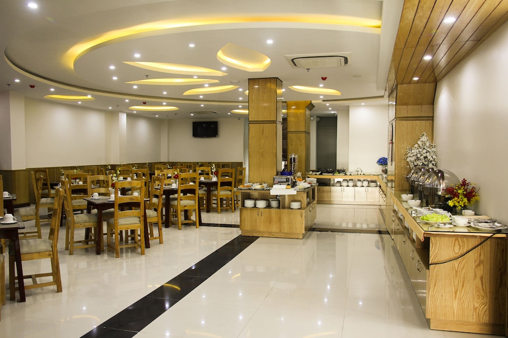 West Hotel 46/54