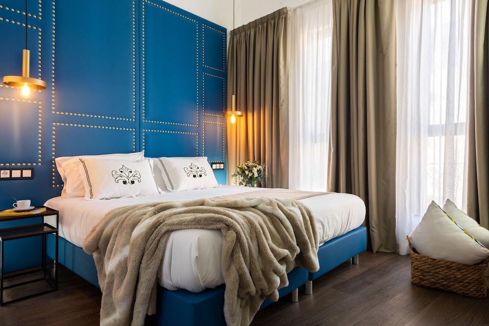 APARTMENT, KING BED, CITY VIEW, SOFA