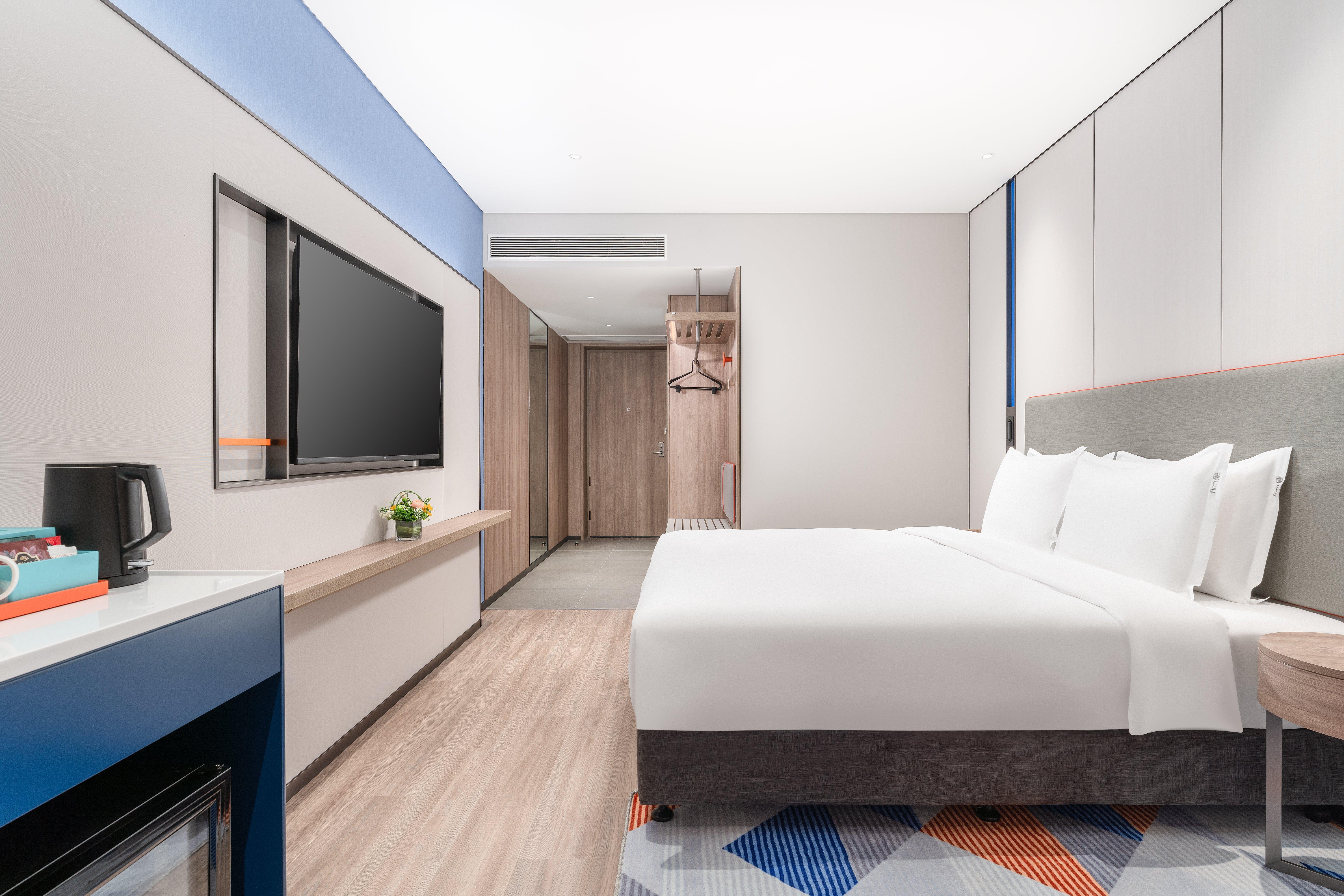 غرفة بسرير كينج، Holiday Inn Express Guangzhou Panyu Dashi 2/9
