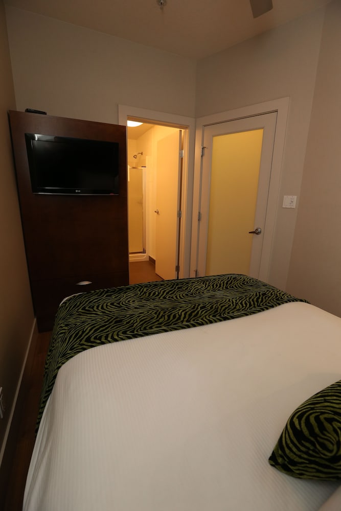 Baymont by Wyndham Fort McMurray 32/38