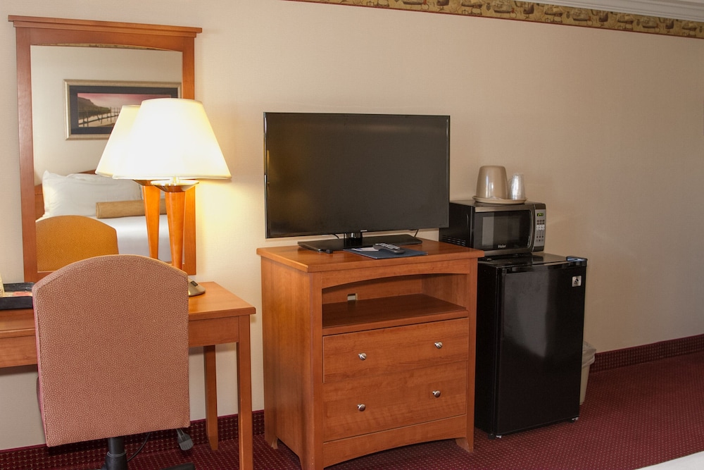 Flagship Inn ME 33/43